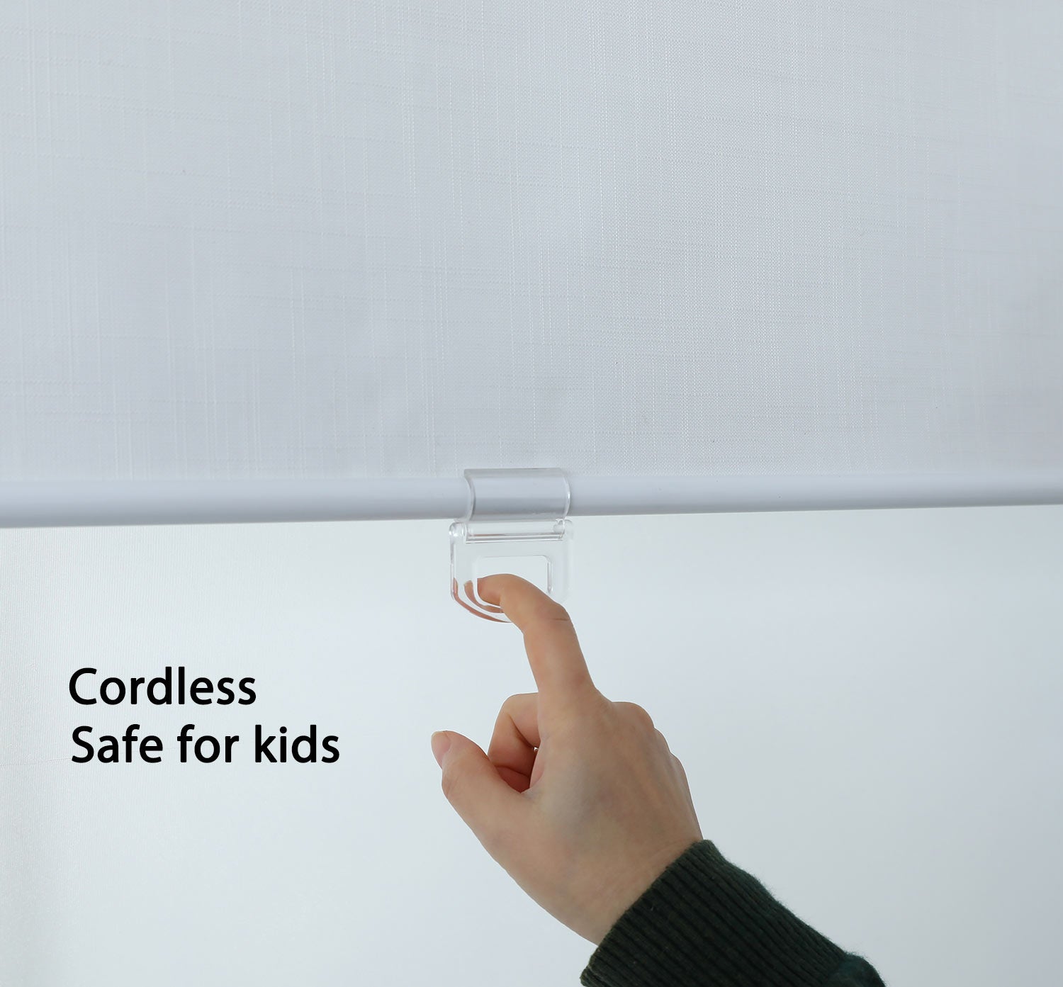 100% Polyester Maximus Blackout Roller Shade